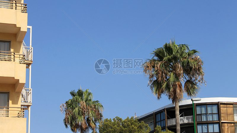 大床房与双床房：一房一世界，如何选择更合适？**